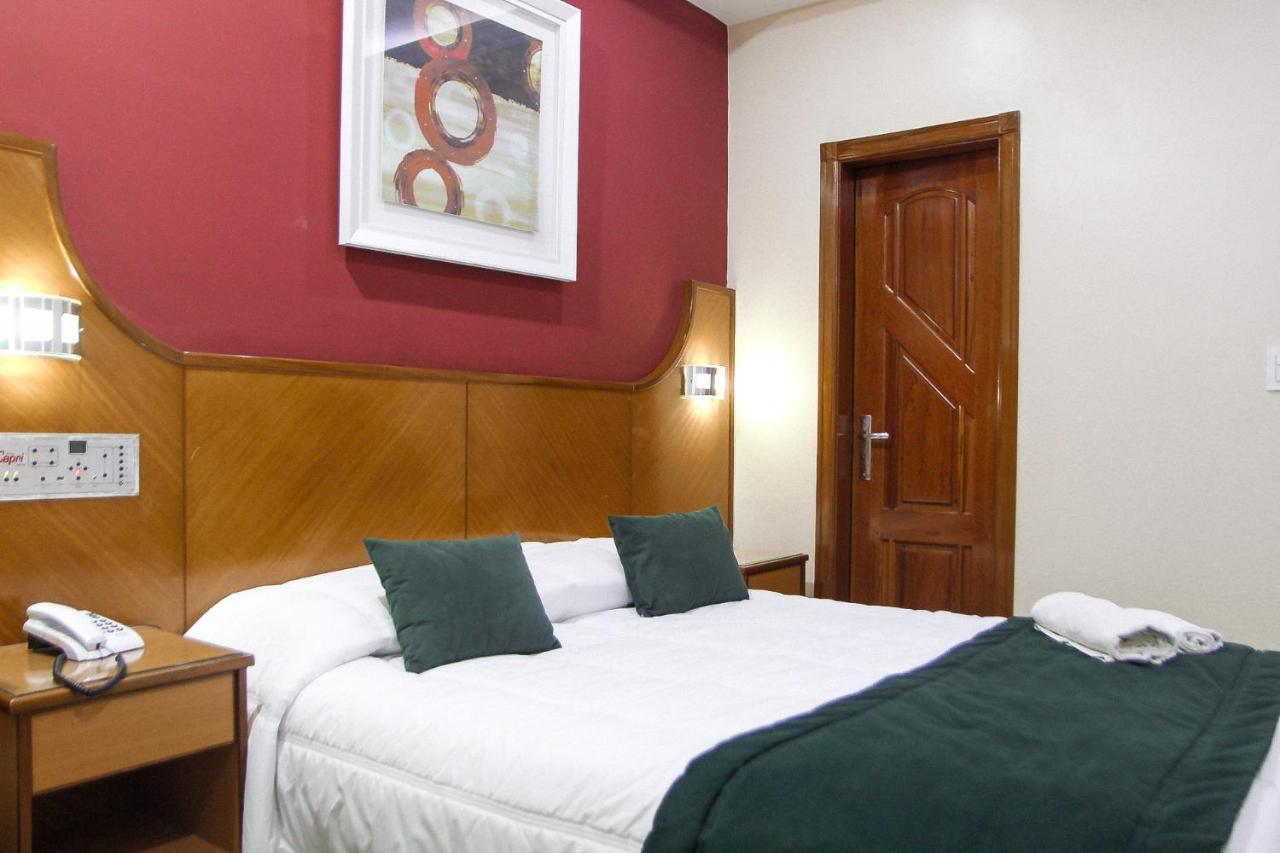Capri Hotel ดูเก เด คาชิยาส ภายนอก รูปภาพ