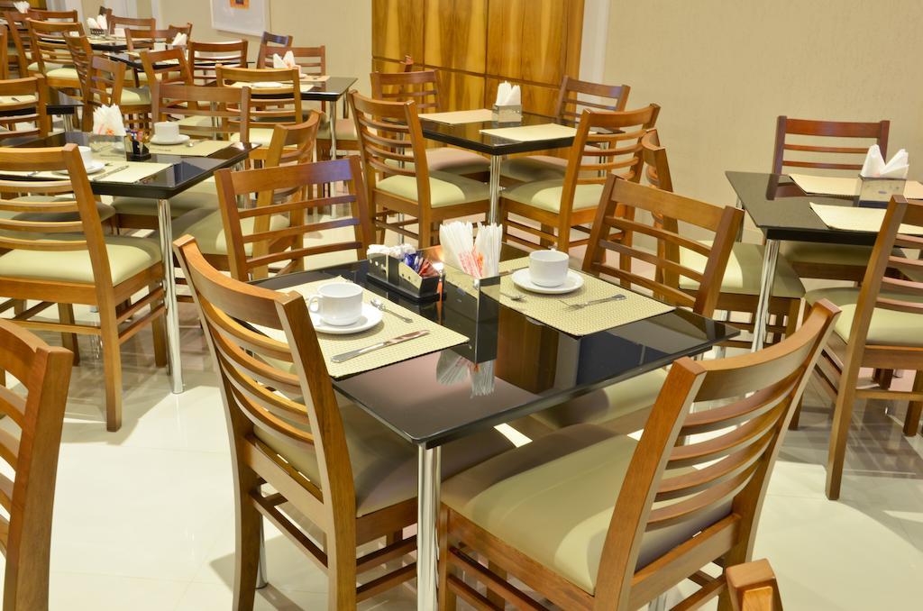 Capri Hotel ดูเก เด คาชิยาส ภายนอก รูปภาพ